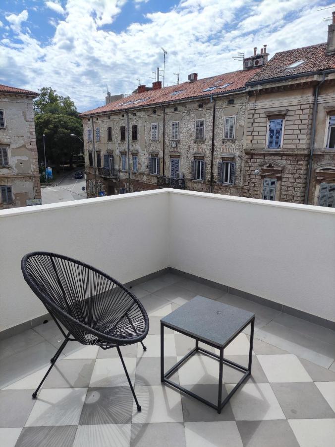 Nik Studio Apartments Pola Esterno foto